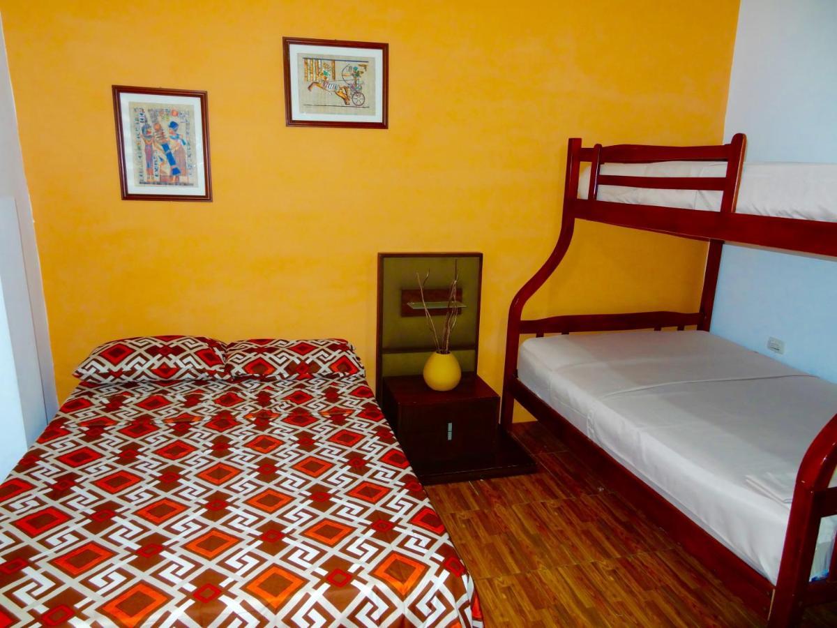 Hostal Villa 97 Гуаякиль Экстерьер фото