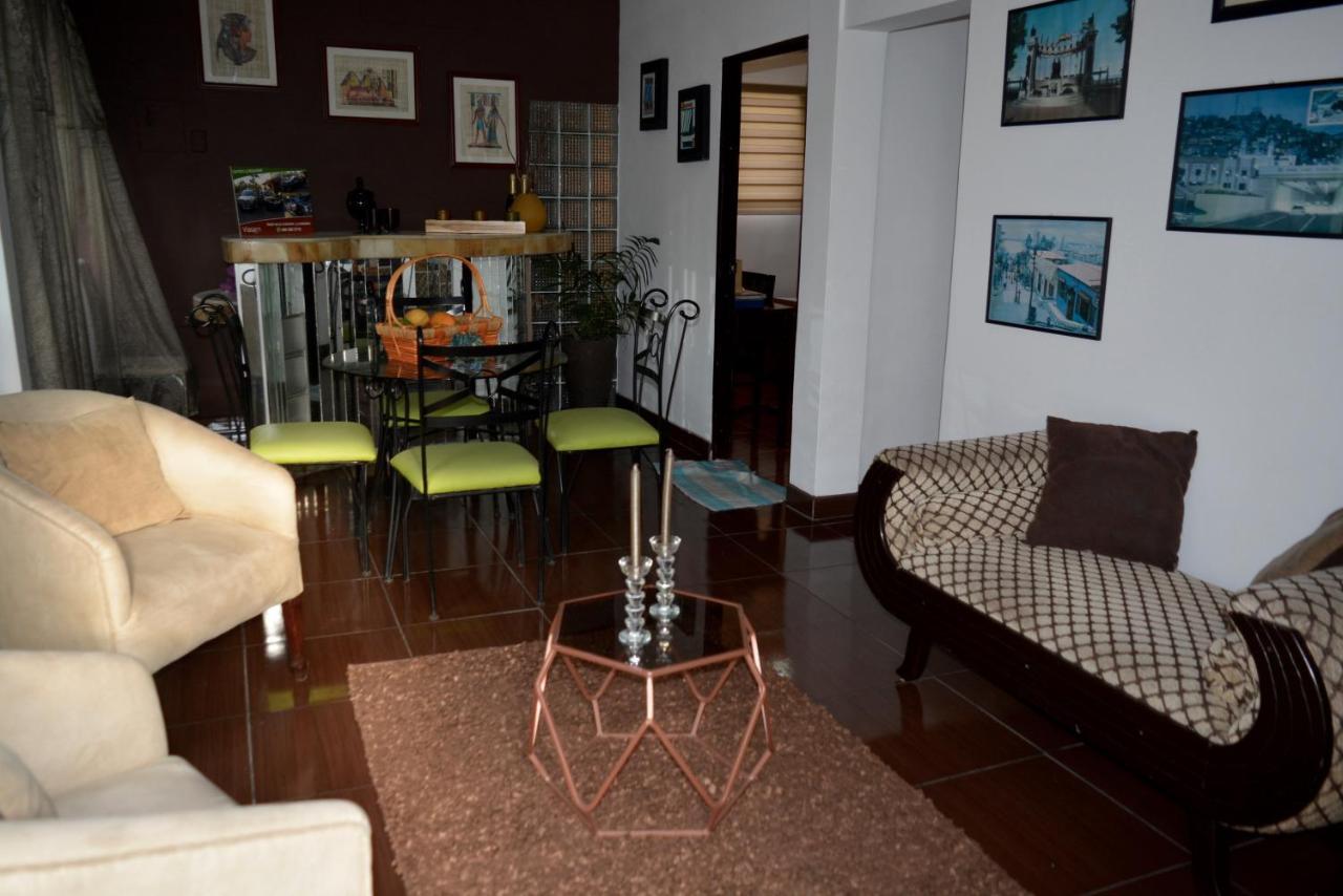 Hostal Villa 97 Гуаякиль Экстерьер фото