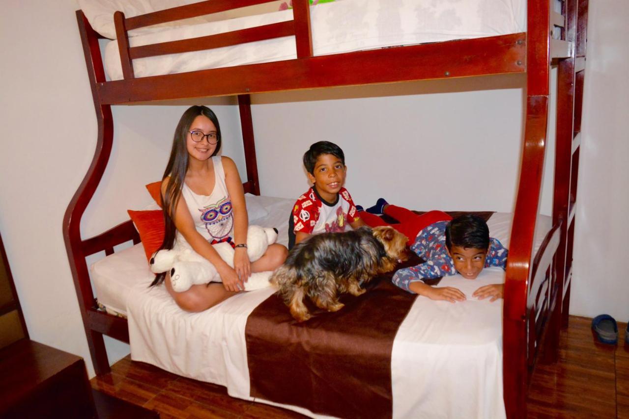 Hostal Villa 97 Гуаякиль Экстерьер фото