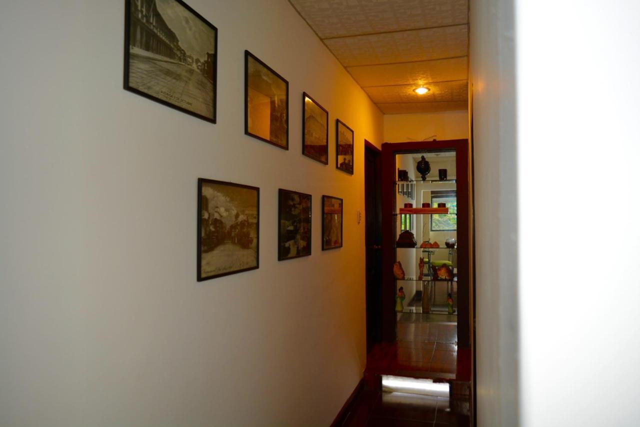 Hostal Villa 97 Гуаякиль Экстерьер фото
