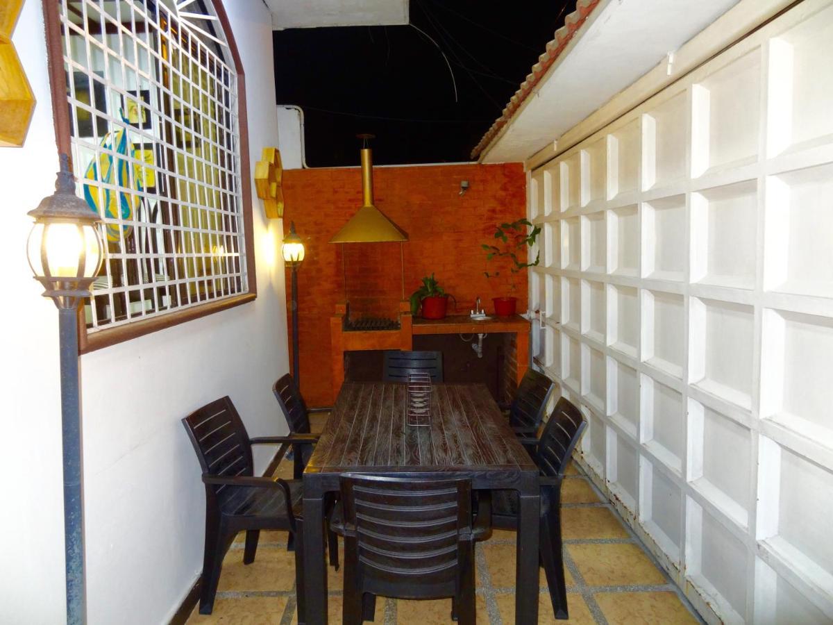 Hostal Villa 97 Гуаякиль Экстерьер фото