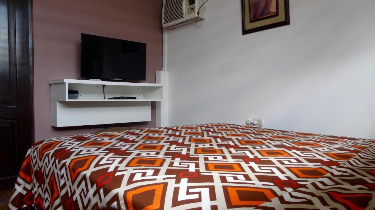 Hostal Villa 97 Гуаякиль Экстерьер фото
