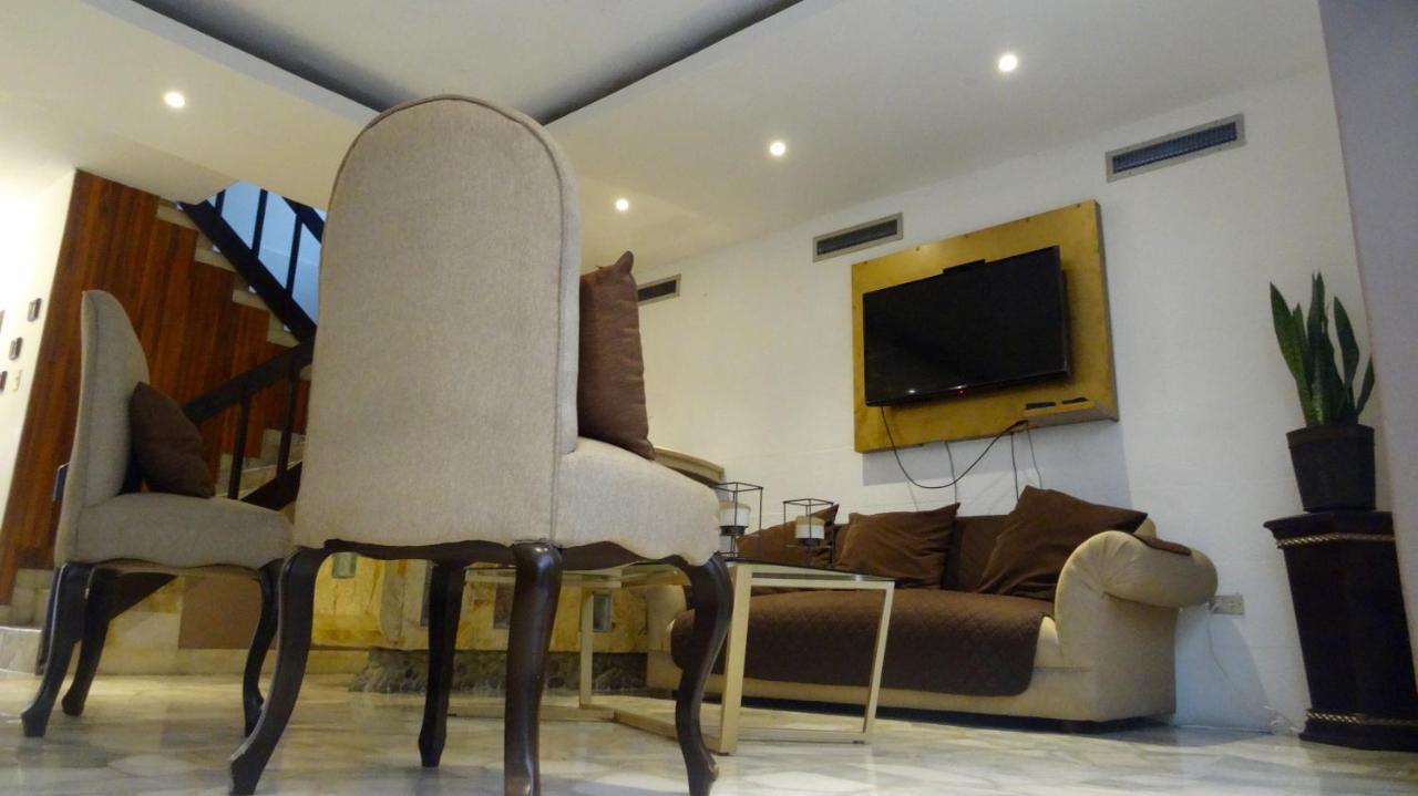 Hostal Villa 97 Гуаякиль Экстерьер фото