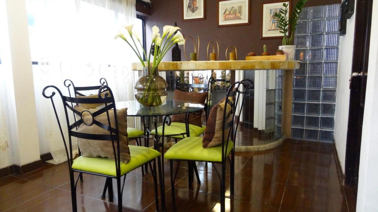 Hostal Villa 97 Гуаякиль Экстерьер фото